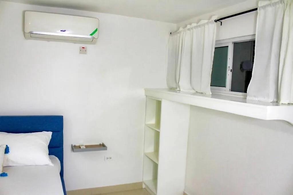 Minimalist Studio Near Devon House Kingston Jamajka
